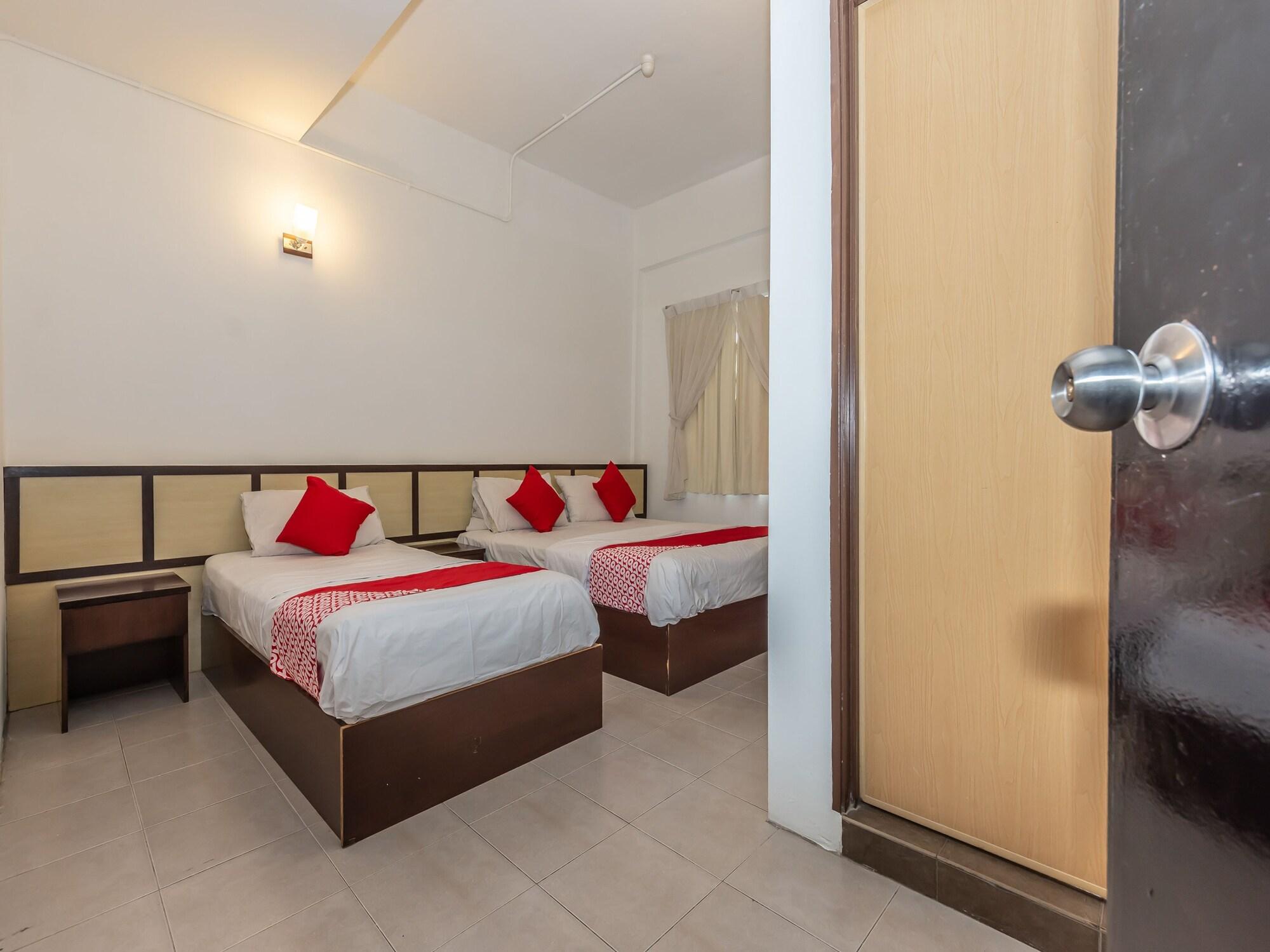 Oyo 1192 Hash House Hotel Malacca Extérieur photo