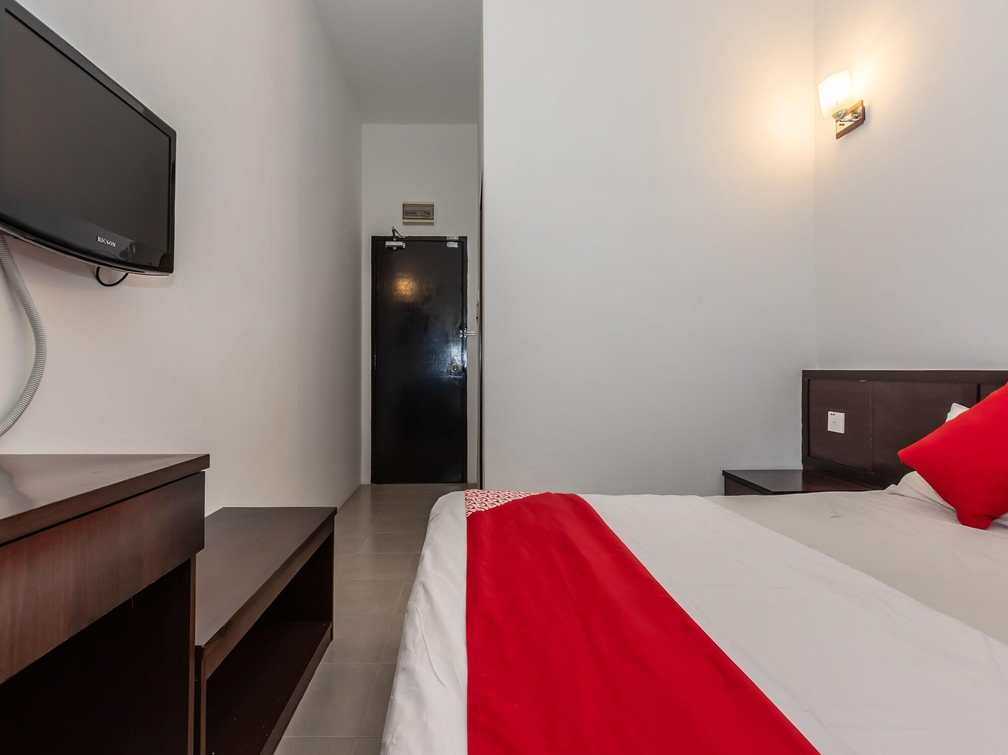 Oyo 1192 Hash House Hotel Malacca Extérieur photo