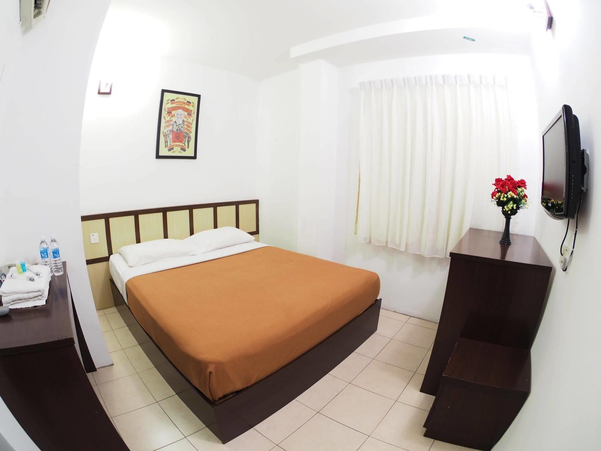 Oyo 1192 Hash House Hotel Malacca Extérieur photo