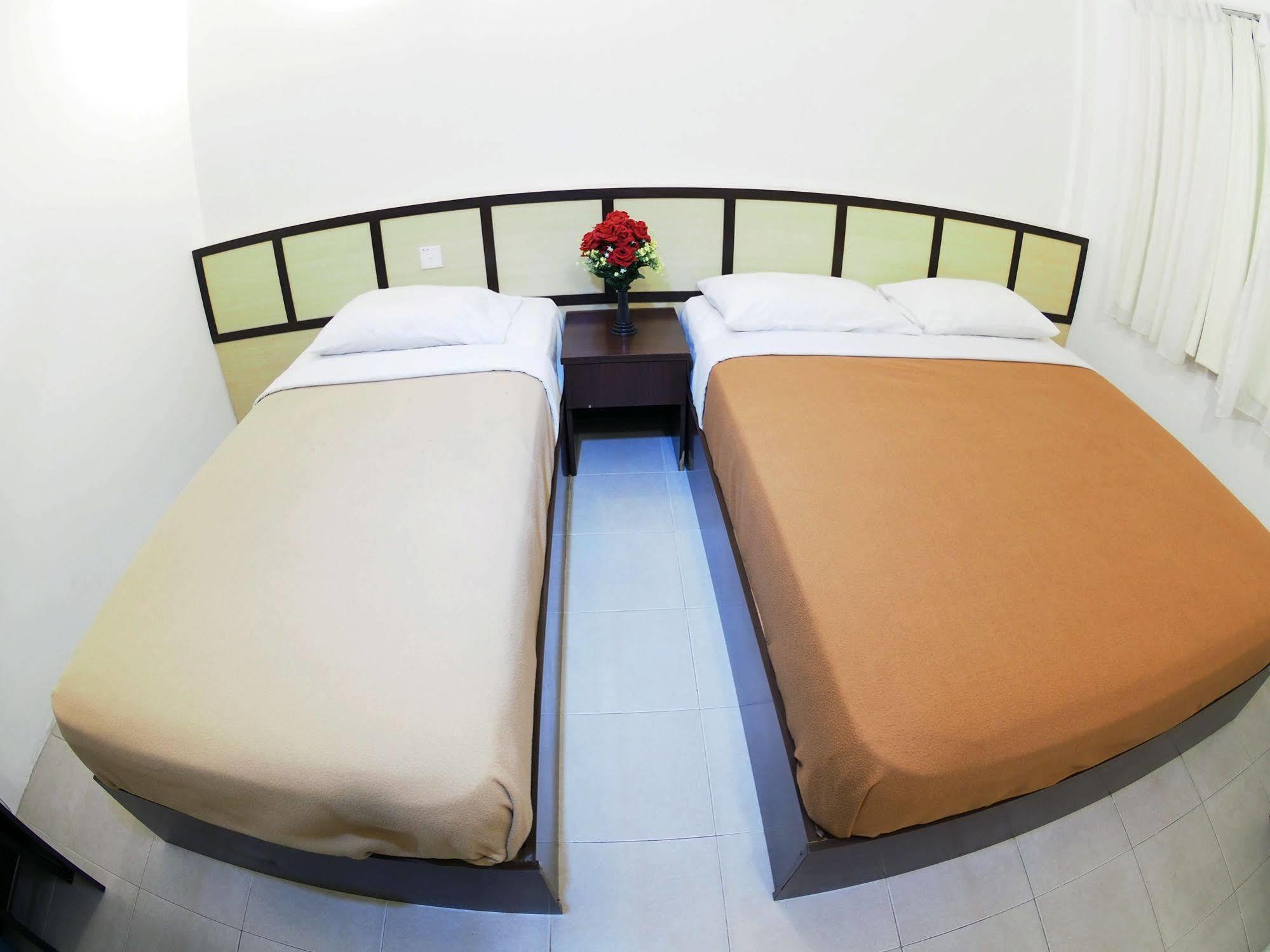 Oyo 1192 Hash House Hotel Malacca Extérieur photo