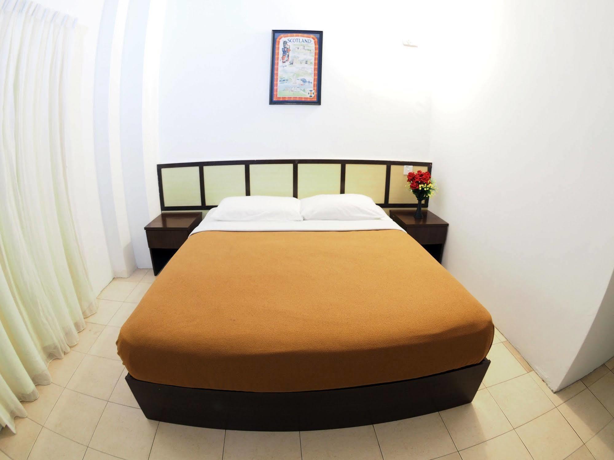 Oyo 1192 Hash House Hotel Malacca Extérieur photo